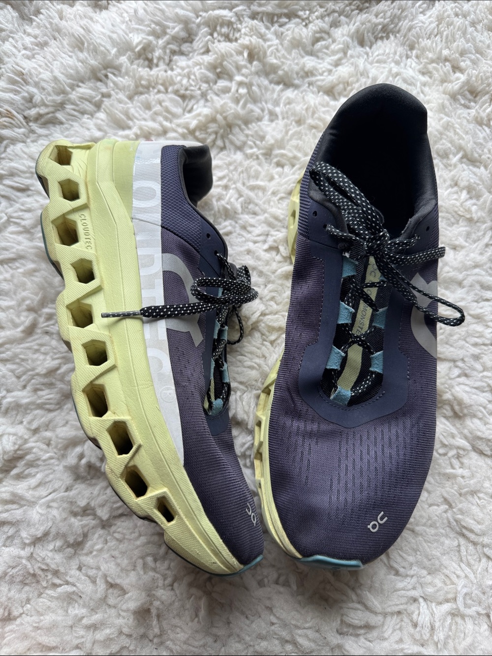 Men’s On Cloudmonster Running Shoe